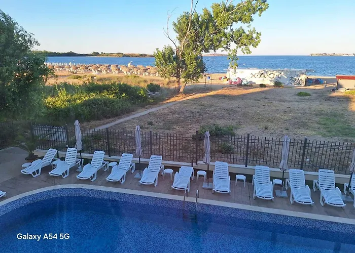 студио 310 на първа линия Apartment